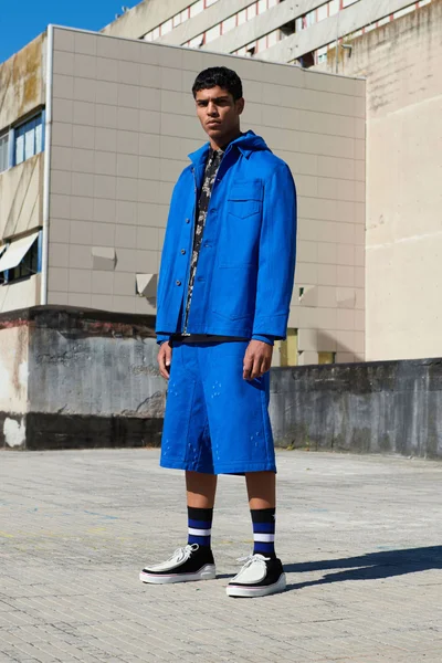 Look 19